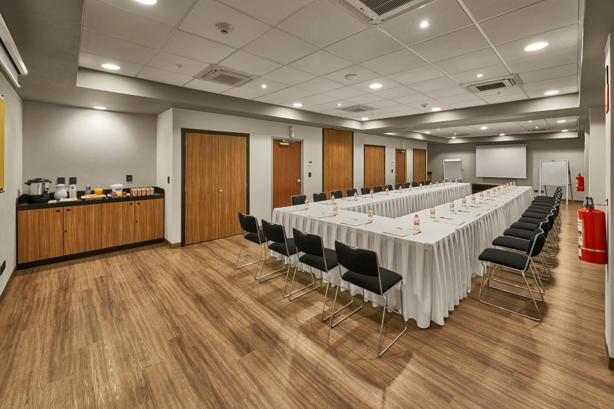 City Express By Marriott Hermosillo Expo Екстер'єр фото