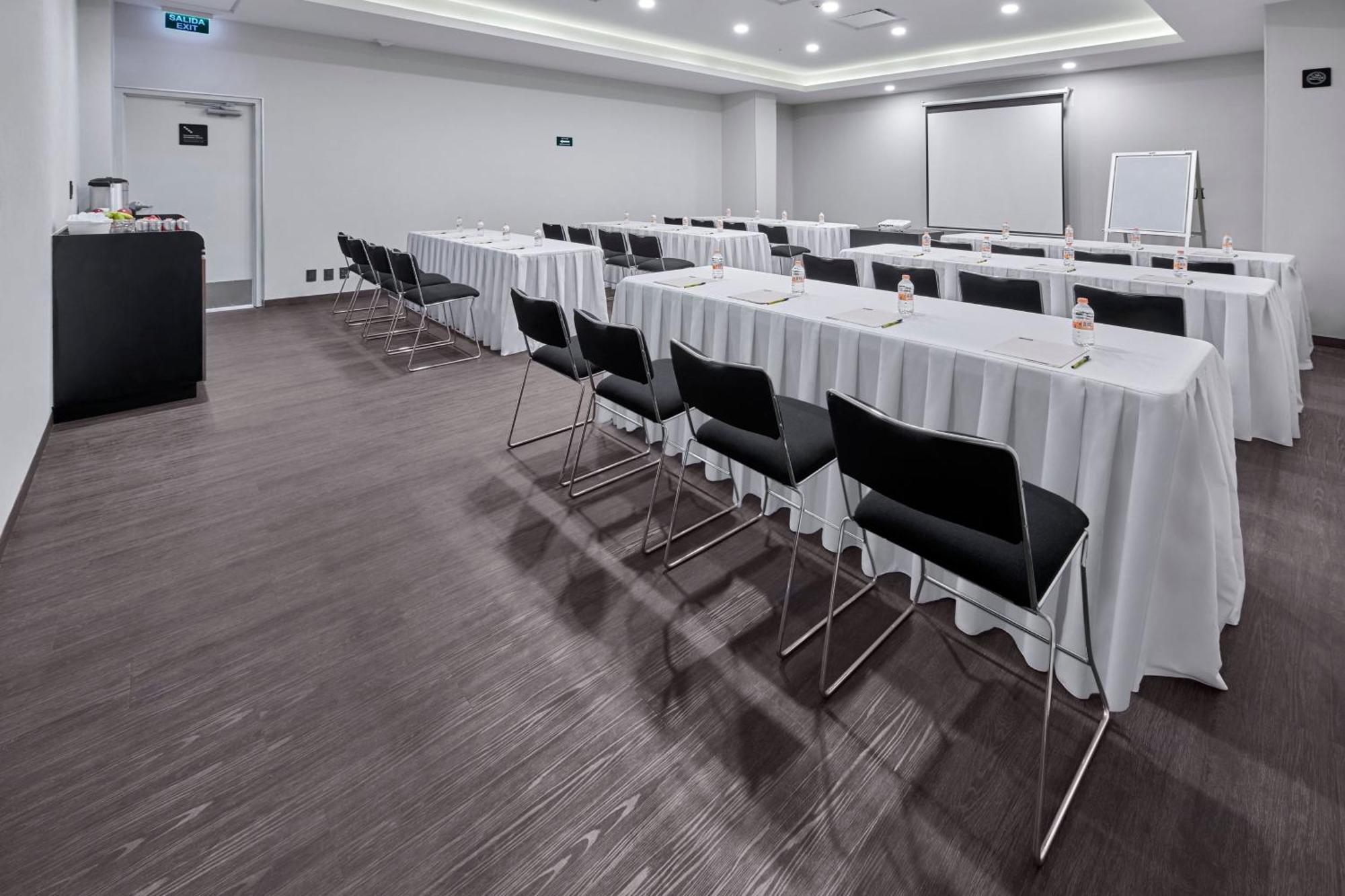 City Express By Marriott Hermosillo Expo Екстер'єр фото